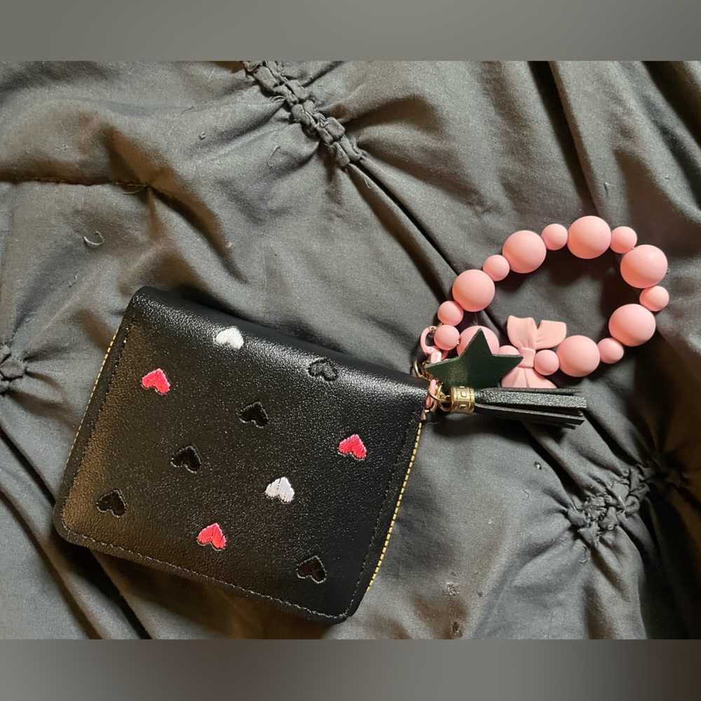 NWOT NEVER USED Black Wallet With Wristlet